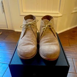 Johnston & Murphy Chukka Suede Lace Up Casual Boot - Good Condition